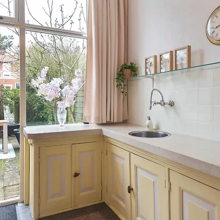 Charming And Historic Veranda * Zandvoort