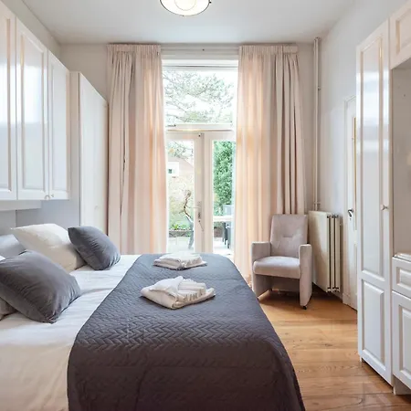 Charming And Historic Veranda