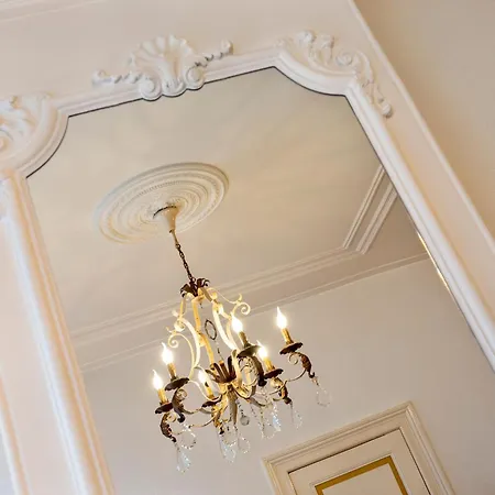 Charming And Historic Veranda