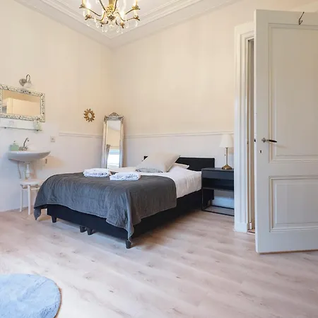 Charming And Historic Veranda Zandvoort